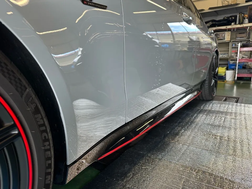 AMG-C63 純正サイドデカール施工