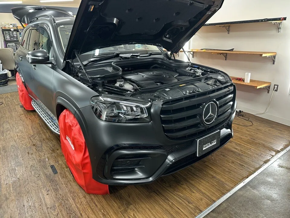Mercedes Benz GLS400d(事故のため貼り替え施工)