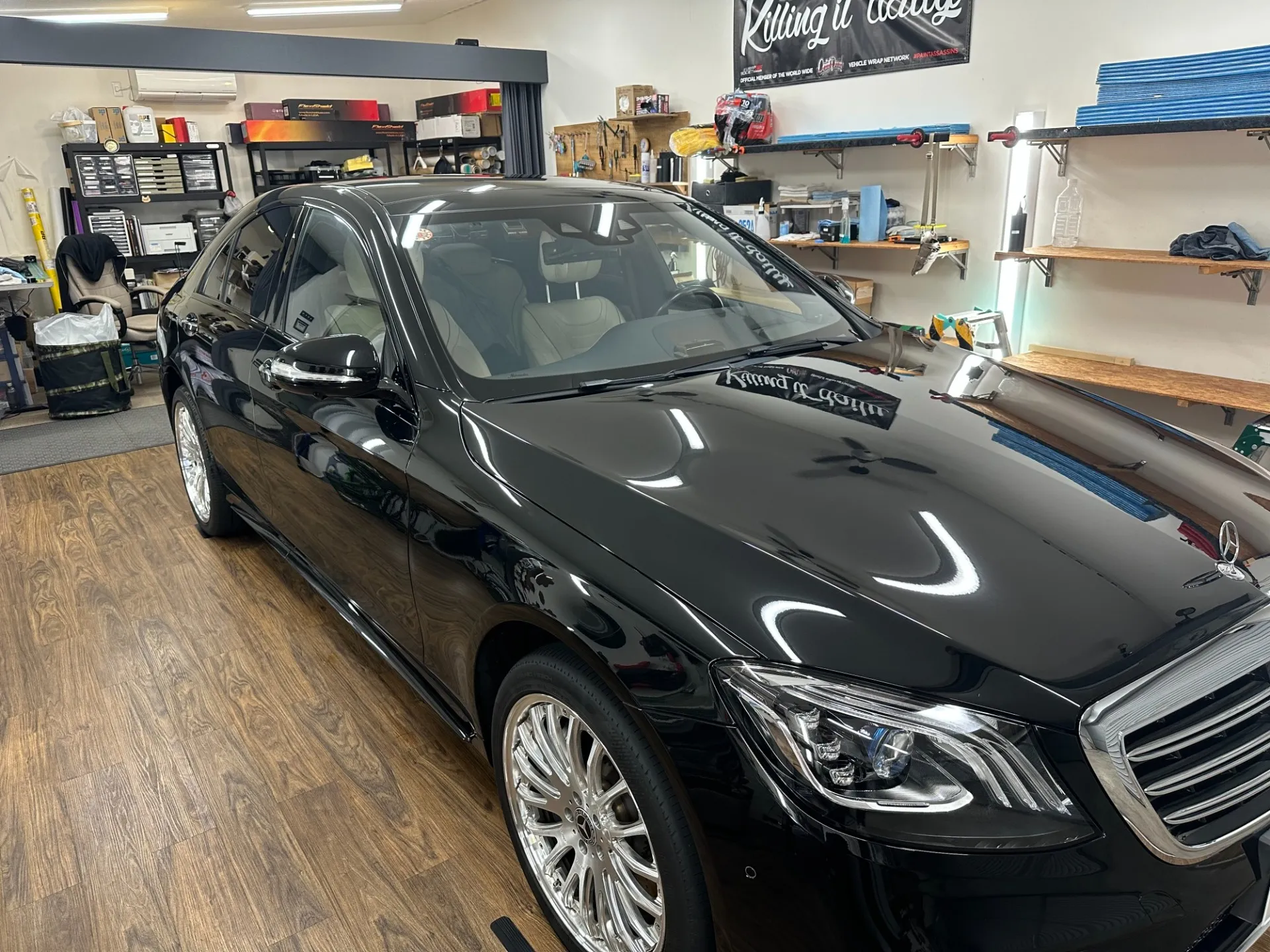 メルセデスベンツ S560 窓枠モールラッピング