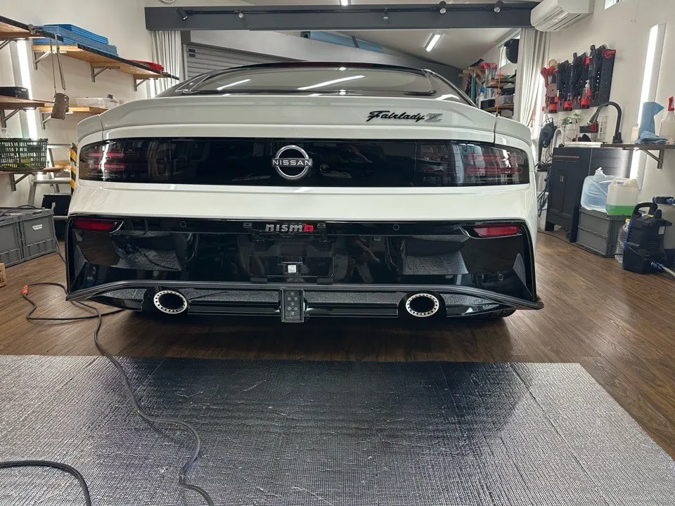 日産 新型Z RZ34 部分ラッピング