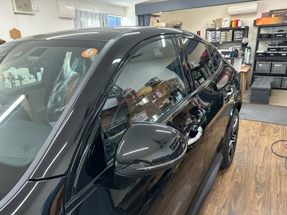 メルセデスベンツ GLCクーペ 窓枠モール・前後バンパーメッキ部分・グリルメッキ・ラッピング